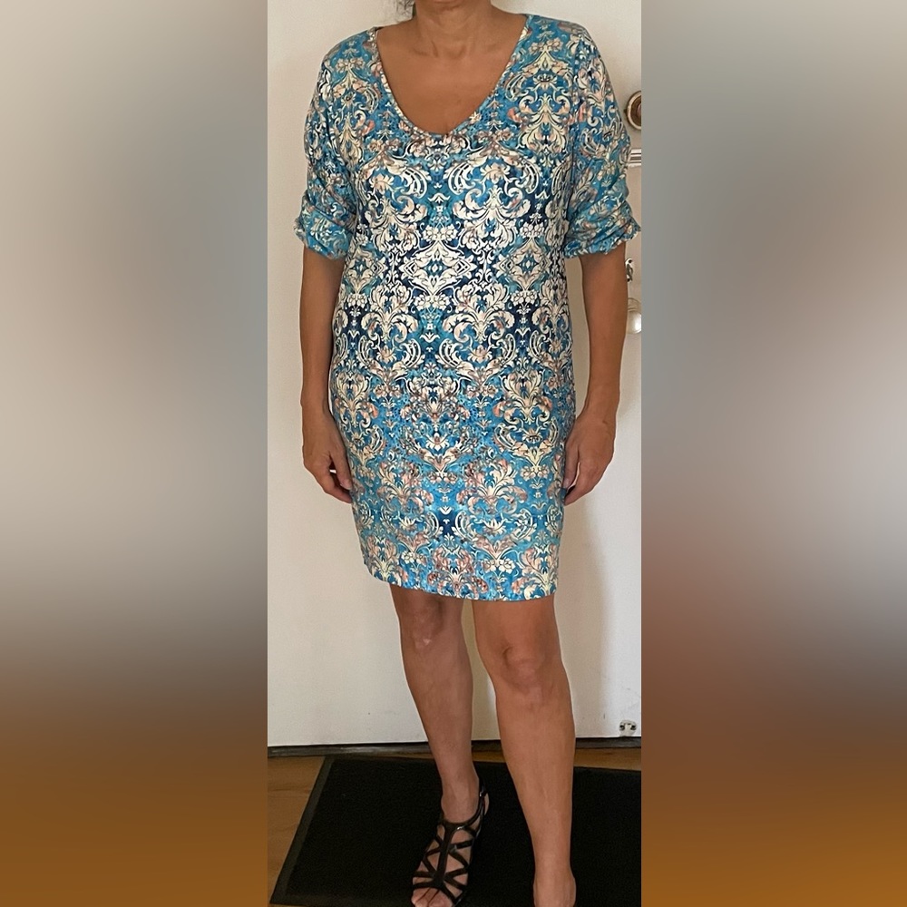 Jersey dress medium women’s size. Runs big